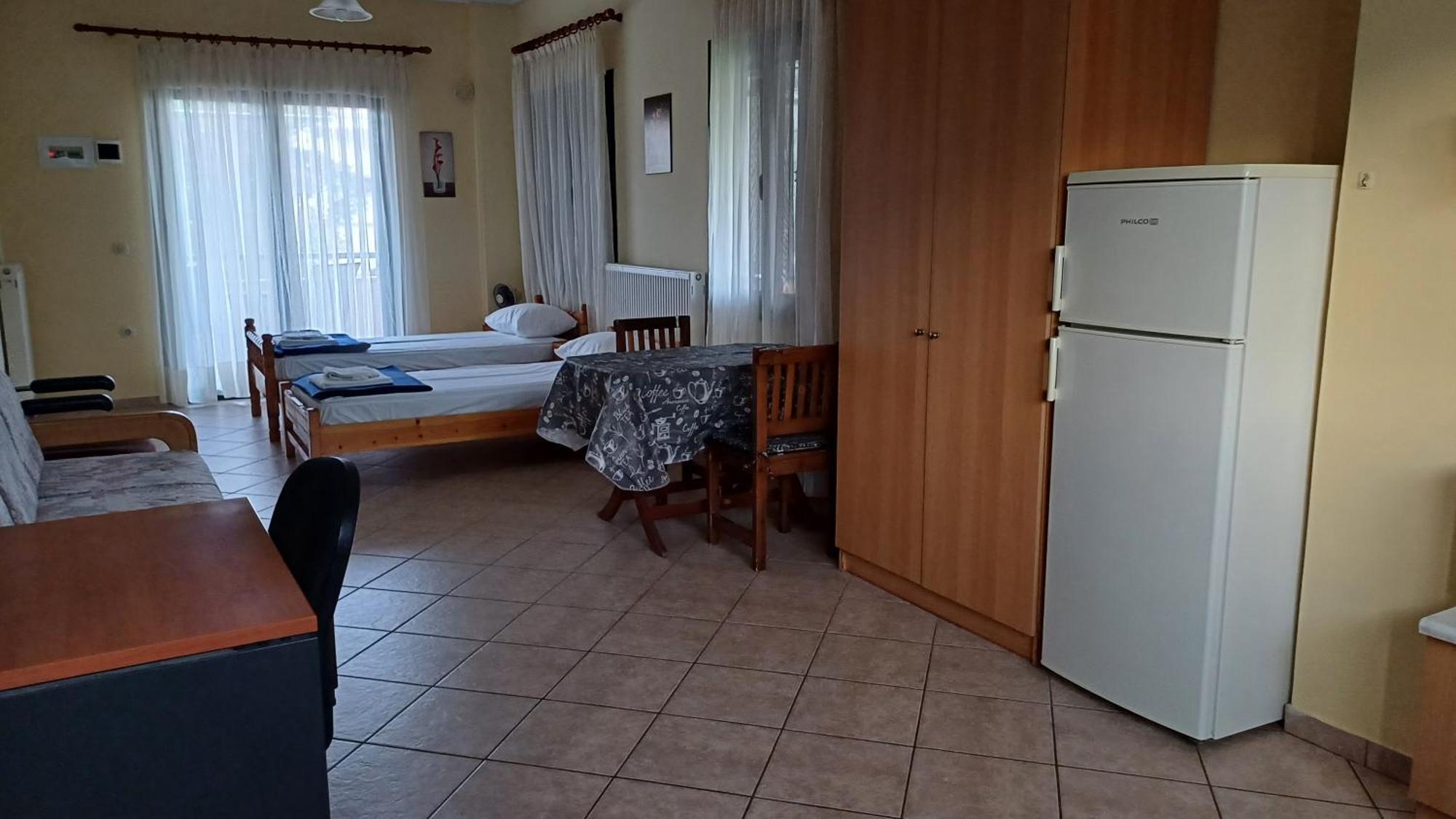 Studio Apartments Eirini Pyrgi Thermis Buitenkant foto
