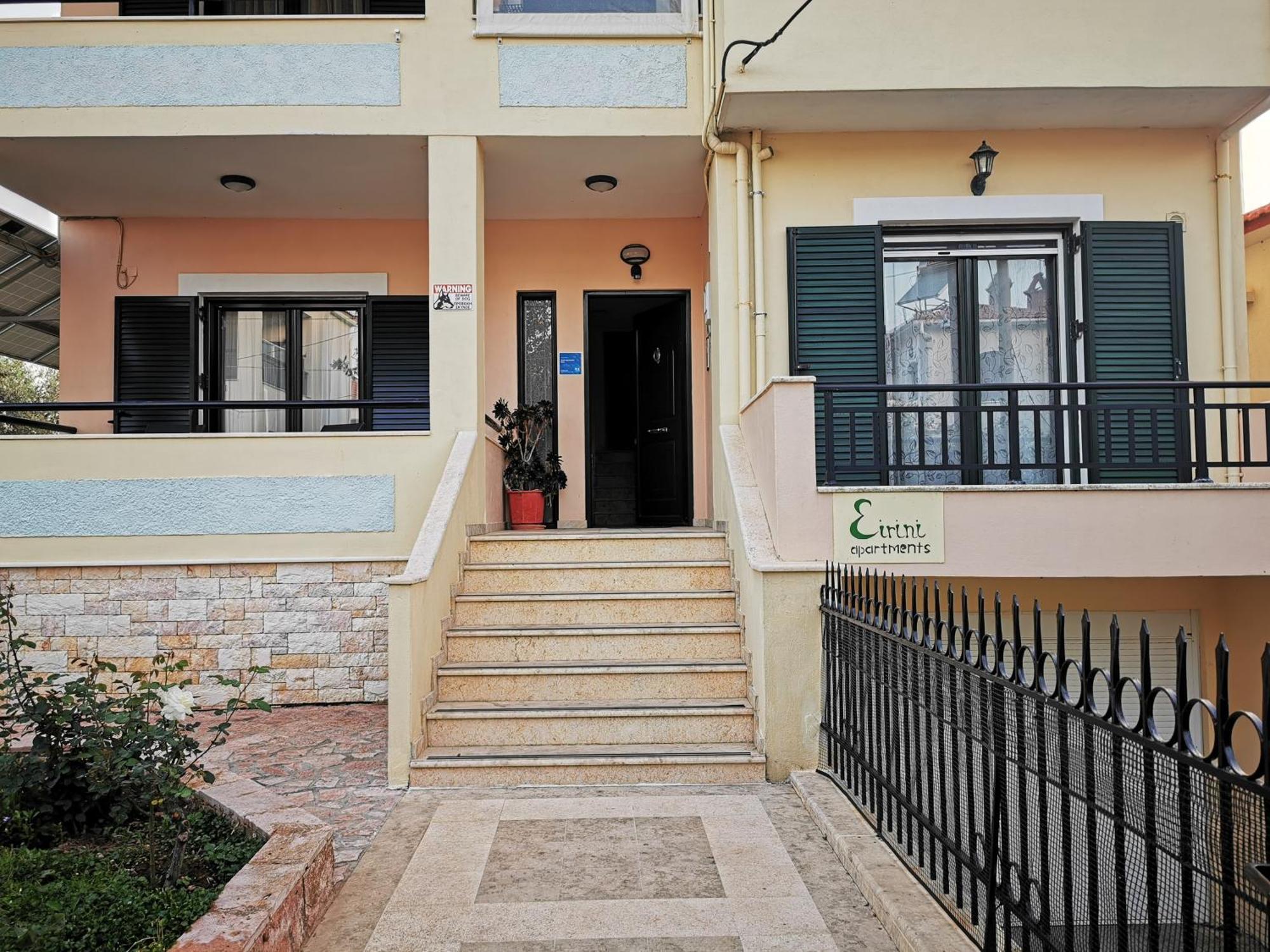Studio Apartments Eirini Pyrgi Thermis Buitenkant foto